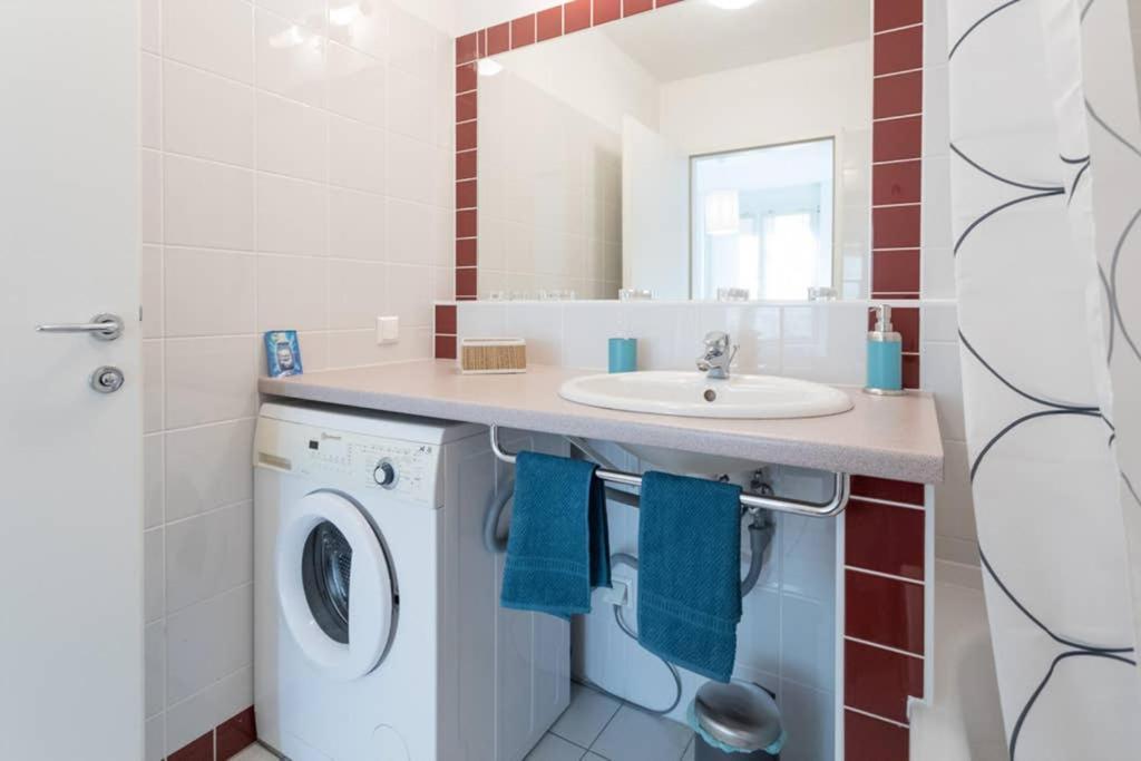 וינה Bright Apartment In Hip & High Quality Neighborhood מראה חיצוני תמונה